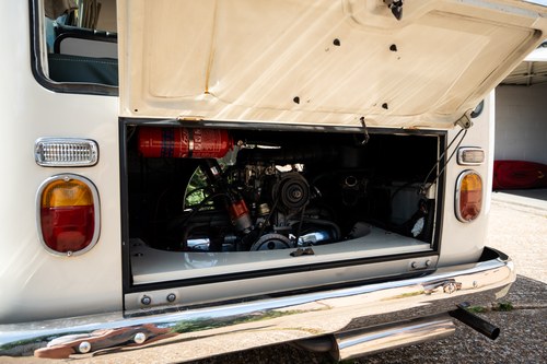 1969 Volkswagen Type 2 Bay Window Camper Conversion Te koop (foto 98 van 123)