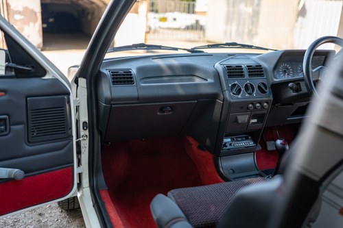 1990 Peugeot 205 GTI 1.6 Phase 1 For Sale (picture 81 of 247)