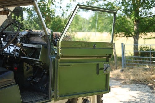 1966 Land Rover Series IIA 88” à vendre (picture 19 of 202)