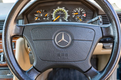 1995 Mercedes-Benz C124 E320 Coupe à vendre (picture 34 of 101)