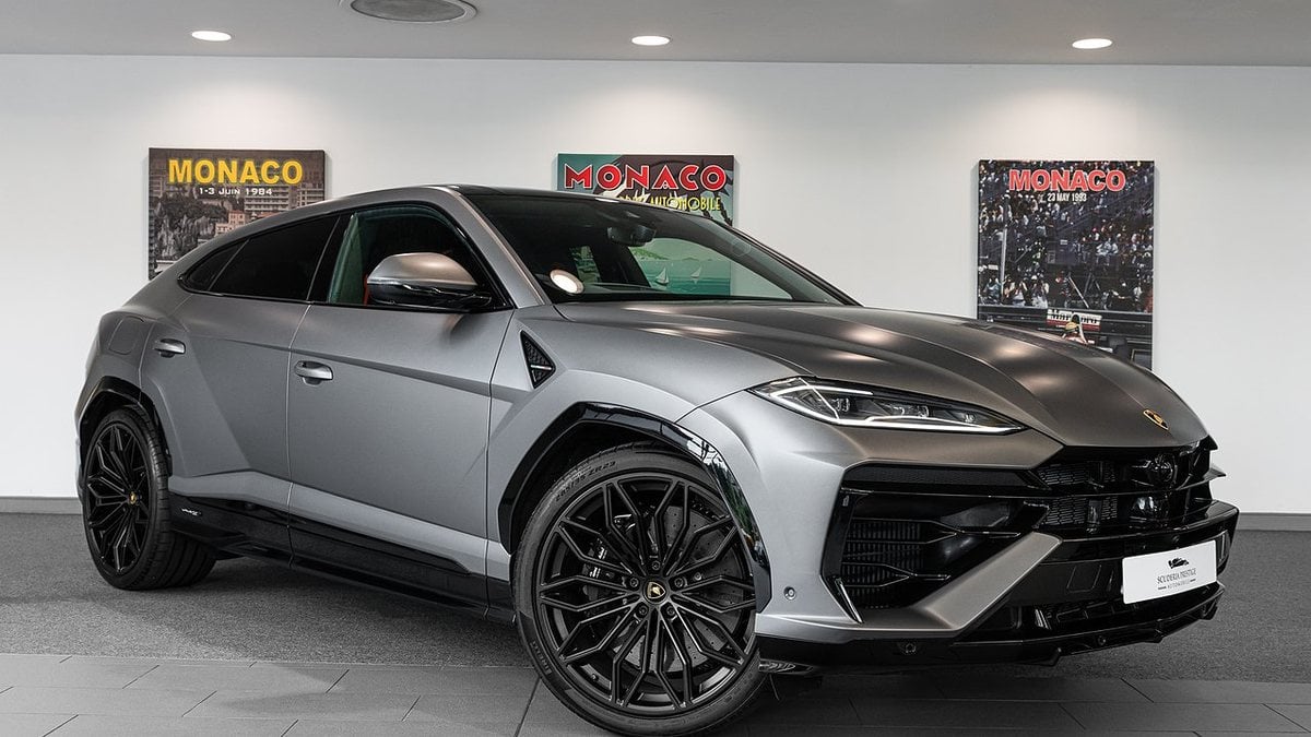 2025 Lamborghini Urus Argent Automatique, 7+ vitesses Conduite droite in Royaume-Uni - A vendre | Car & Classic 2025 Lamborghini Urus Argent Automatique, 7+ vitesses Conduite droite in Royaume-Uni - A vendre | Car & Classic