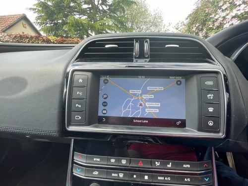 2017 Jaguar X760 XE 20d Portfolio AWD En venta (imagen 35 de 39)