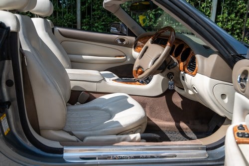 2003 Jaguar XK8 Convertible Auto Te koop (foto 39 van 152)