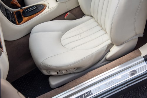 2003 Jaguar XK8 Convertible Auto Te koop (foto 40 van 152)