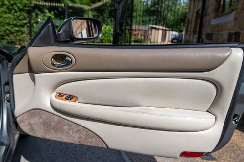 2003 Jaguar XK8 Convertible Auto Te koop (foto 46 van 152)