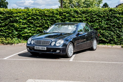 2003 Mercedes-Benz E500 (W211) till salu (bild 4 av 92)