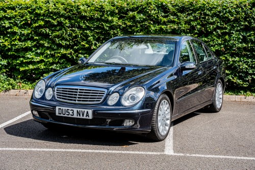 2003 Mercedes-Benz E500 (W211) till salu (bild 3 av 92)