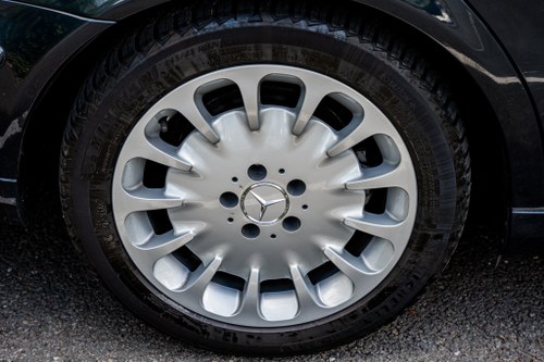 2003 Mercedes-Benz E500 (W211) till salu (bild 10 av 92)