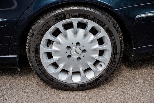 2003 Mercedes-Benz E500 (W211) till salu (bild 11 av 92)