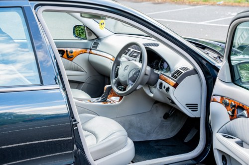 2003 Mercedes-Benz E500 (W211) till salu (bild 14 av 92)