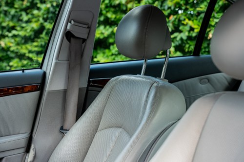 2003 Mercedes-Benz E500 (W211) till salu (bild 29 av 92)