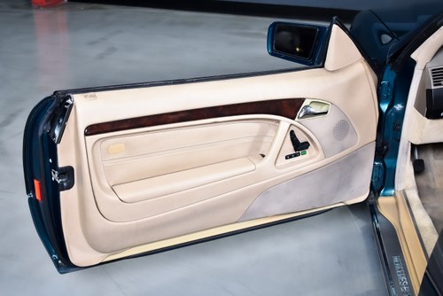 1998 Mercedes-Benz R129 SL500 Convertible 5,0L V8 In vendita (immagine 46 di 111)