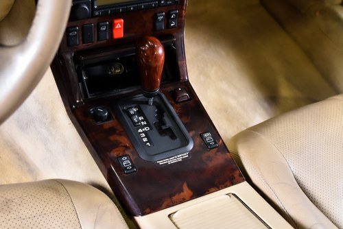 1998 Mercedes-Benz R129 SL500 Convertible 5,0L V8 In vendita (immagine 52 di 111)