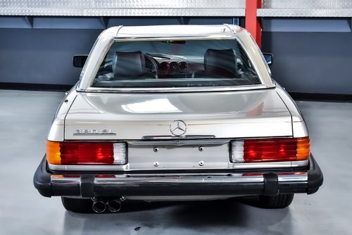 1985 Mercedes-Benz R107 380SL Convertible 3,8L V8 (68k miles) zum Verkauf (Bild 31 von 116)