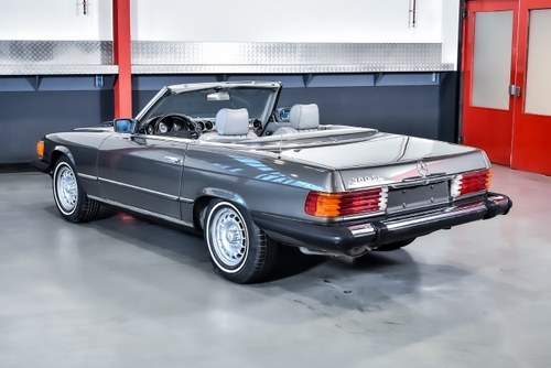 1984 Mercedes-Benz R107 380SL Convertible 3,8L V8 zum Verkauf (Bild 21 von 102)