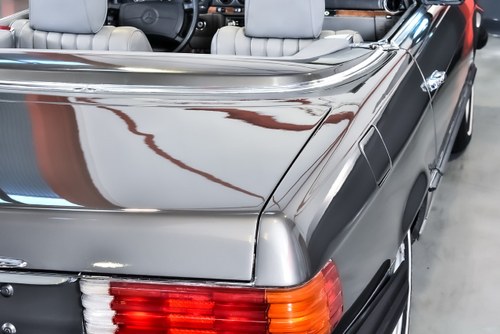 1984 Mercedes-Benz R107 380SL Convertible 3,8L V8 zum Verkauf (Bild 83 von 102)