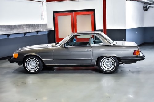 1984 Mercedes-Benz R107 380SL Convertible 3,8L V8 zum Verkauf (Bild 35 von 102)