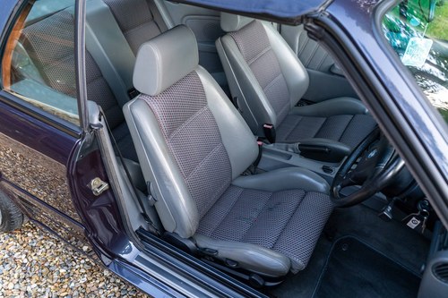 1990 BMW E30 325i M Technic II Convertible with Air Ride à venda (imagem 34 de 114)