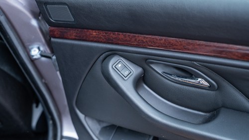 2000 BMW 525iSE Auto (E39) In vendita (immagine 78 di 250)