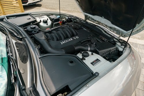 1998 Jaguar XK8 (X100) zum Verkauf (Bild 110 von 150)
