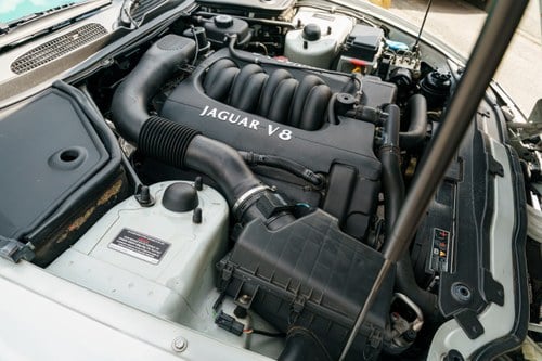 1998 Jaguar XK8 (X100) zum Verkauf (Bild 120 von 150)