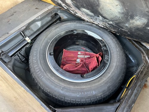 1986 Mercedes-Benz W126 560SEC Te koop (foto 54 van 192)