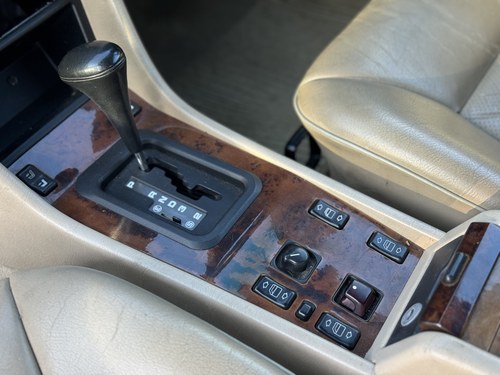 1997 Mercedes-Benz A124 E220 Cabriolet zum Verkauf (Bild 39 von 116)