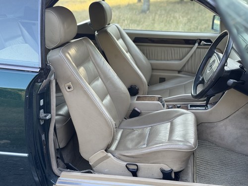 1997 Mercedes-Benz A124 E220 Cabriolet zum Verkauf (Bild 67 von 116)