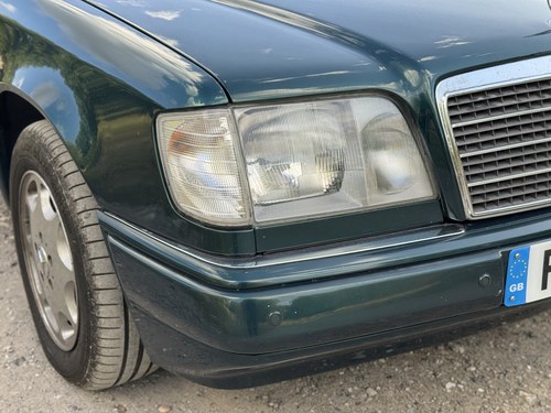 1997 Mercedes-Benz A124 E220 Cabriolet zum Verkauf (Bild 90 von 116)