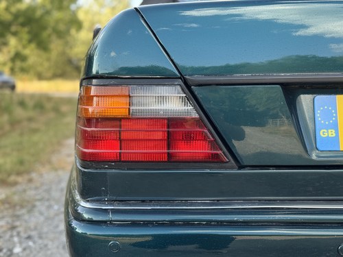 1997 Mercedes-Benz A124 E220 Cabriolet zum Verkauf (Bild 96 von 116)