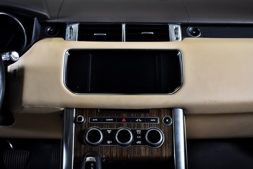 2016 Range Rover Sport 3,0L V6 HSE till salu (bild 39 av 95)