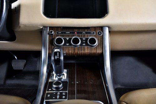 2016 Range Rover Sport 3,0L V6 HSE till salu (bild 40 av 95)