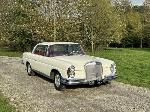1963 Mercedes-Benz 220SE Coupe (W111) In vendita (immagine 5 di 134)