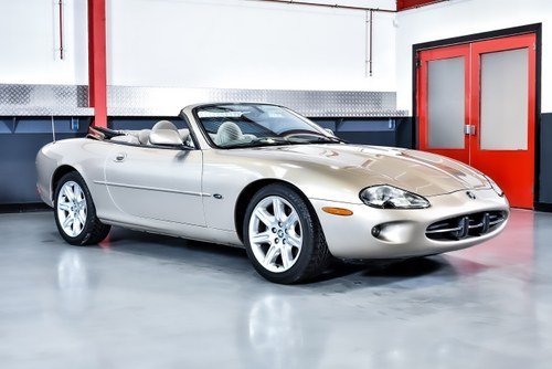 2000 Jaguar XK8 For Sale (picture 1 of 82)