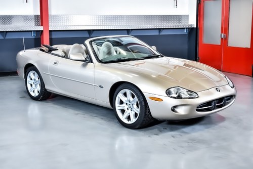 2000 Jaguar XK8 For Sale (picture 5 of 82)