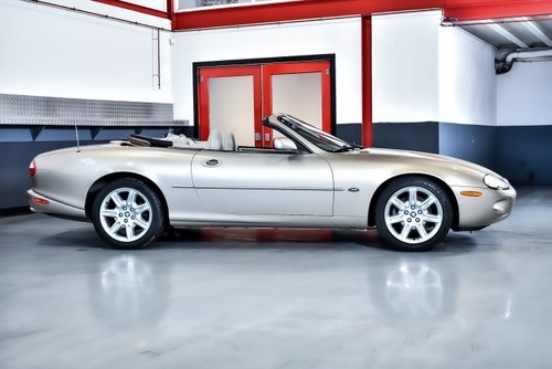 2000 Jaguar XK8 For Sale (picture 9 of 82)