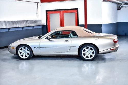 2000 Jaguar XK8 For Sale (picture 26 of 82)