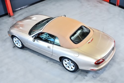 2000 Jaguar XK8 For Sale (picture 28 of 82)