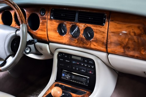 2000 Jaguar XK8 For Sale (picture 43 of 82)