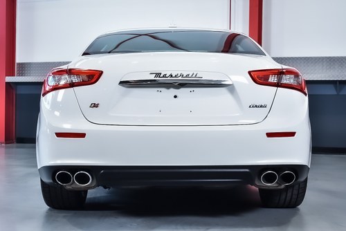2015 Maserati Q4 Ghibli Sedan 3,0L V6 à venda (imagem 19 de 102)