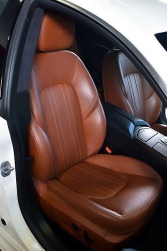 2015 Maserati Q4 Ghibli Sedan 3,0L V6 à venda (imagem 56 de 102)