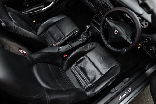 2001 Porsche 986 Boxster 3.2S Te koop (foto 30 van 113)