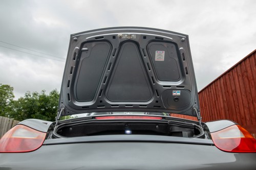 2001 Porsche 986 Boxster 3.2S Te koop (foto 59 van 113)