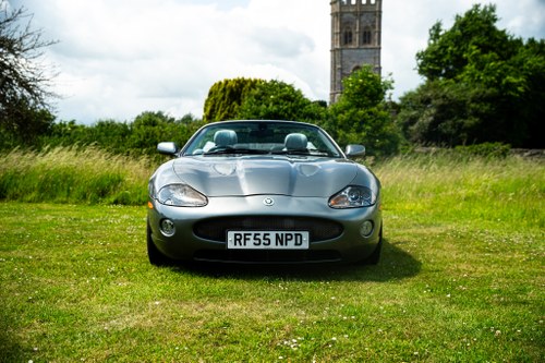 2005 Jaguar XKR "White Badge" In vendita (immagine 4 di 139)