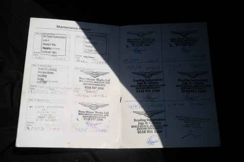 2005 Jaguar XKR "White Badge" In vendita (immagine 137 di 139)