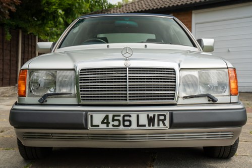 1993 Mercedes-Benz 320 CE Cabriolet A124 For Sale (picture 83 of 165)