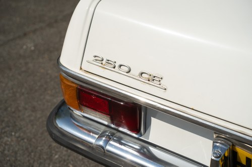 1971 Mercedes-Benz W114 250CE For Sale (picture 102 of 139)