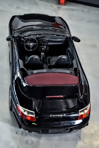 2000 Porsche 996 (911) Carrera 4 Convertible 3,4L Te koop (foto 76 van 86)