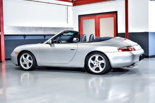 2000 Porsche 996 (911) Carrera Convertible 3,4L à vendre (picture 18 of 83)