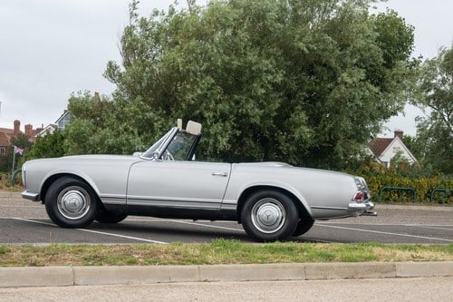 1967 Mercedes-Benz W113 250SL Automatic zum Verkauf (Bild 11 von 318)